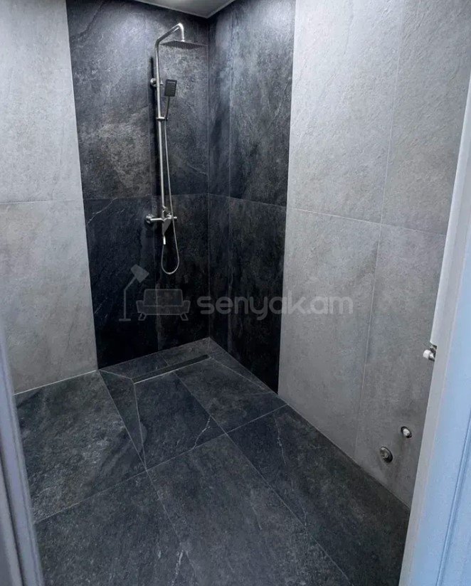 3 Սենյականոց Բնակարան Նորակառույցում, 111քմ, 11/12 հարկ, Կապիտալ Վերանորոգված