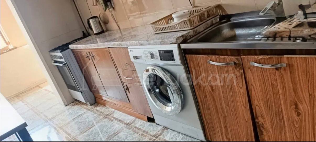 3 Սենյականոց Բնակարան, 81քմ, 4/9 հարկ, Կապիտալ Վերանորոգված