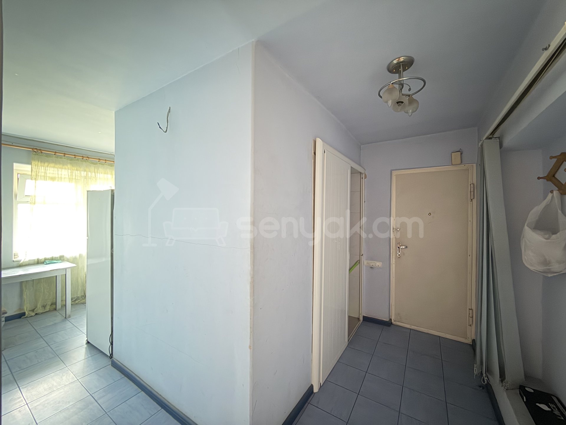 2 Սենյականոց Բնակարան Քարե Շենքում, 58քմ, 5/5 հարկ, Նորմալ Վիճակում