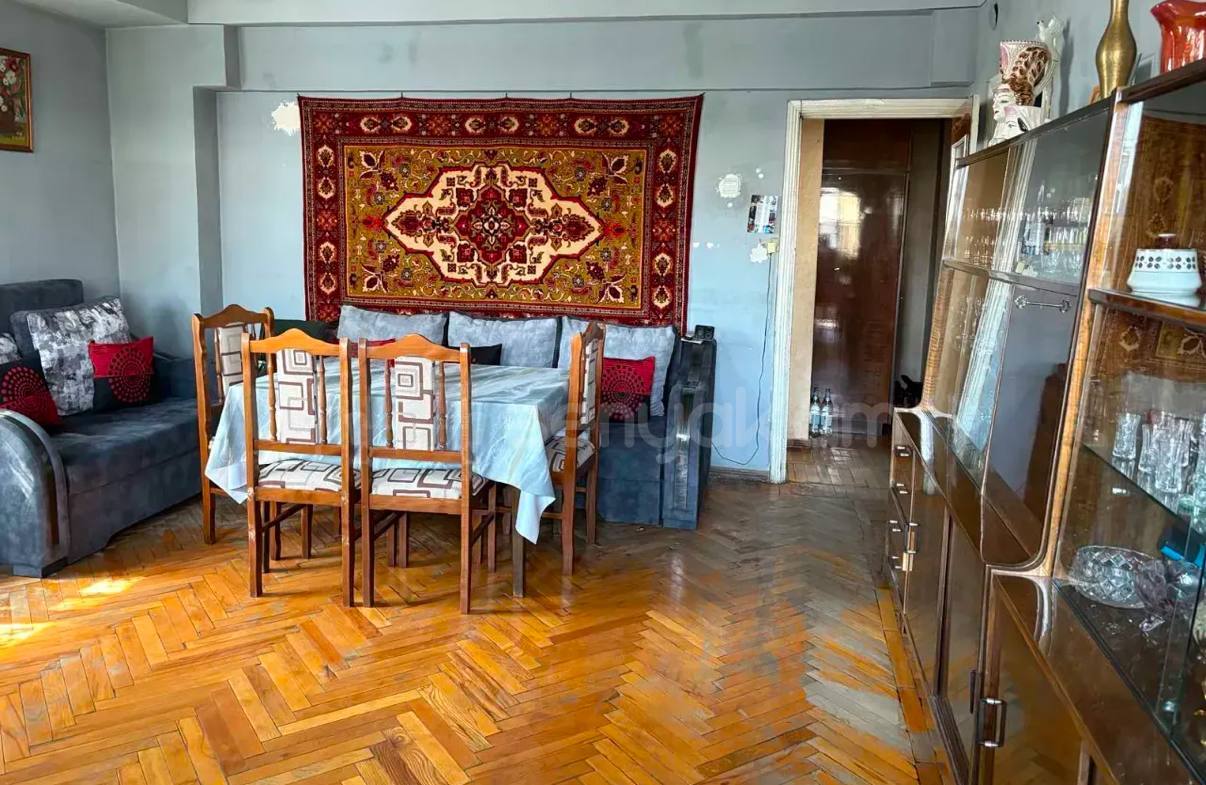 2 Սենյականոց Բնակարան, 74քմ, 5/12 հարկ, Պետական Վիճակում