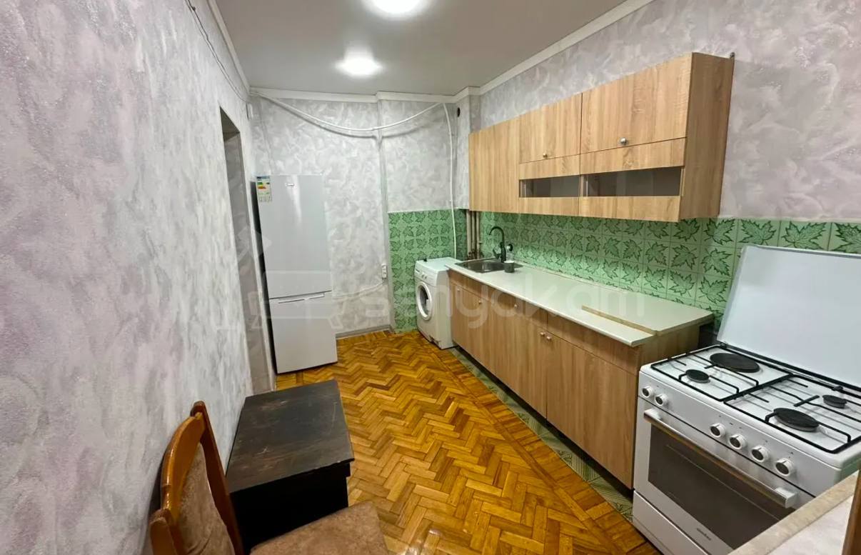 2 Սենյականոց Բնակարան Քարե Շենքում, 52քմ, 3/7 հարկ, Նորմալ Վիճակում, Կահավորված