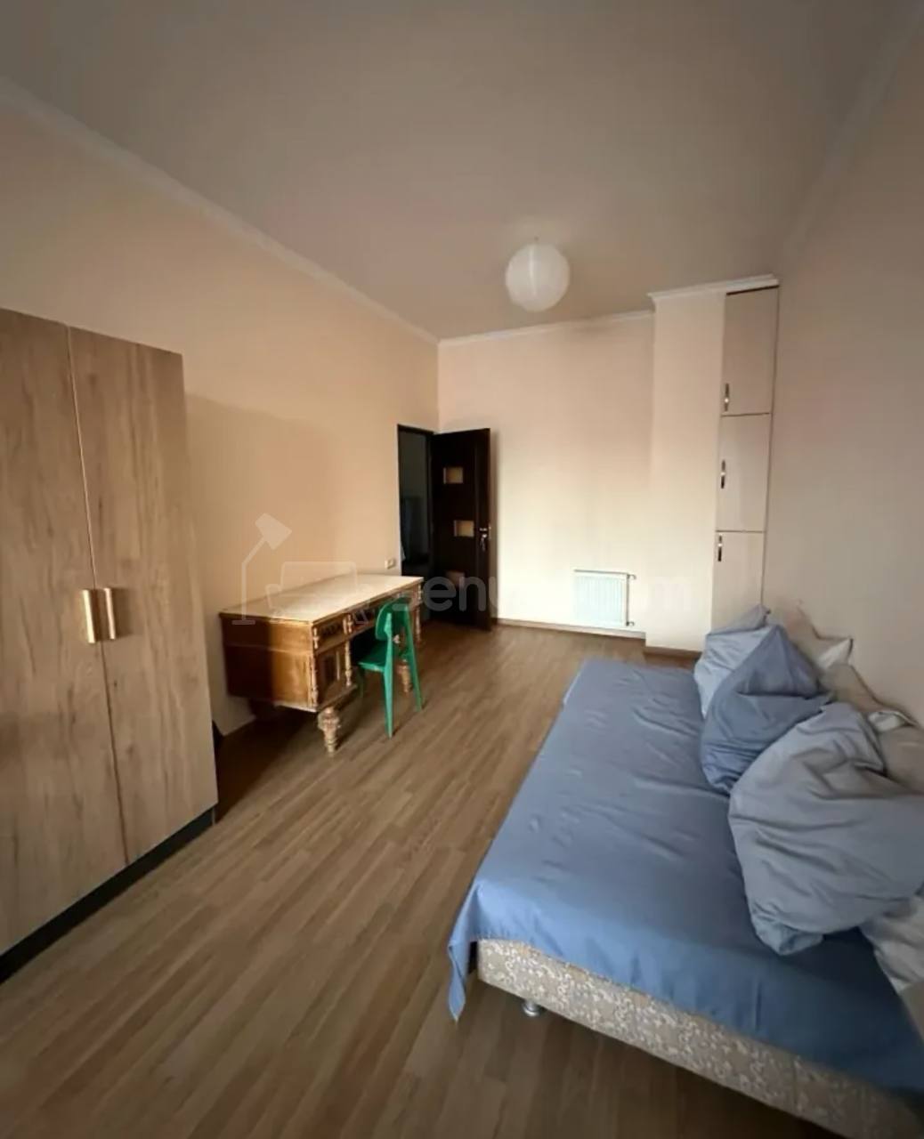 3 Սենյականոց Բնակարան Քարե Շենքում, 128քմ, 6/6 հարկ, Կապիտալ Վերանորոգված