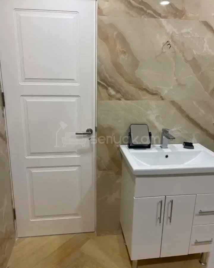 2 Սենյականոց Բնակարան Նորակառույցում, 67քմ, 10/15 հարկ, Կապիտալ Վերանորոգված