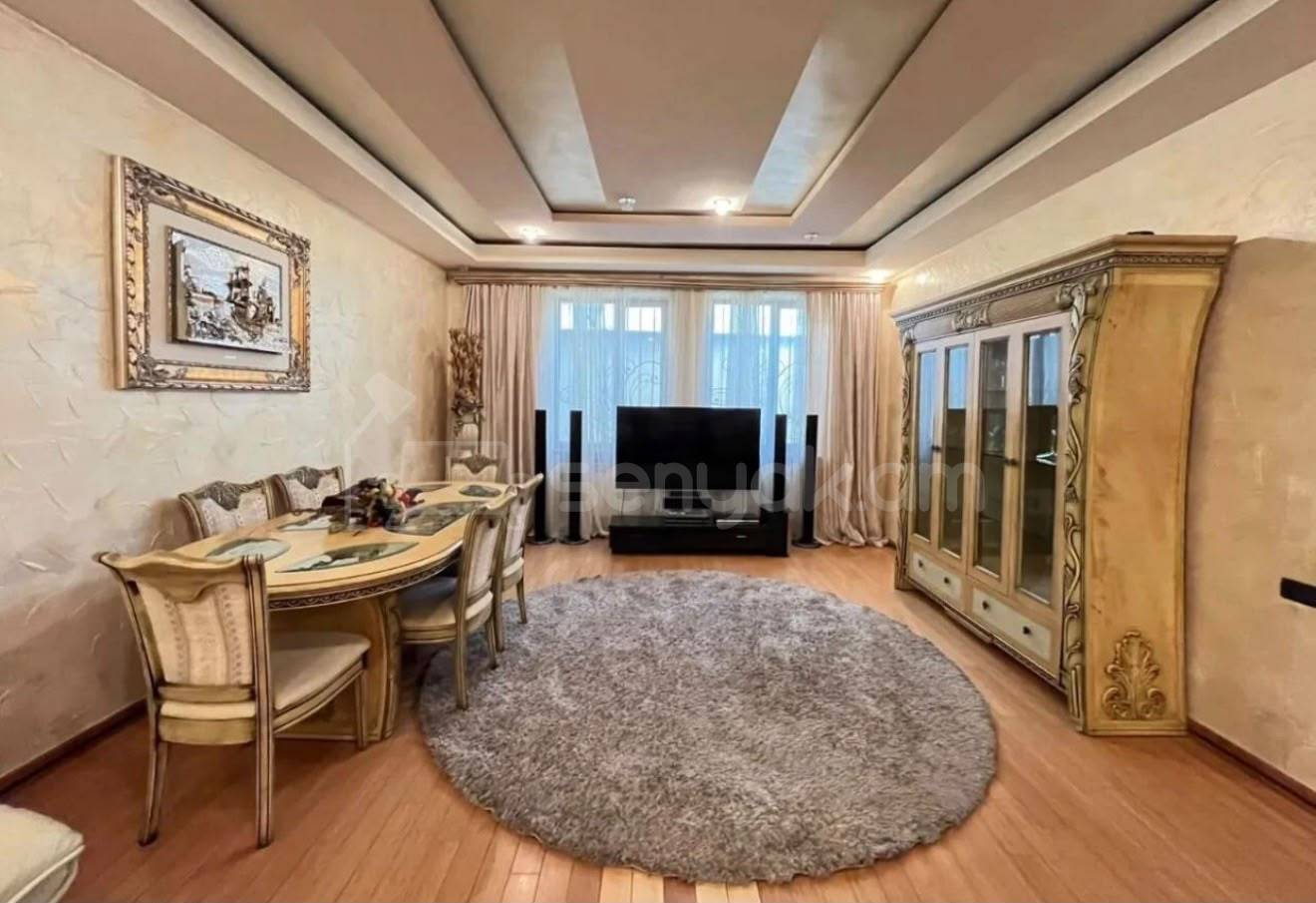 5 Սենյականոց Շքեղ Առանձնատուն, 294քմ, Լողավազանով, Ավտոտնակով