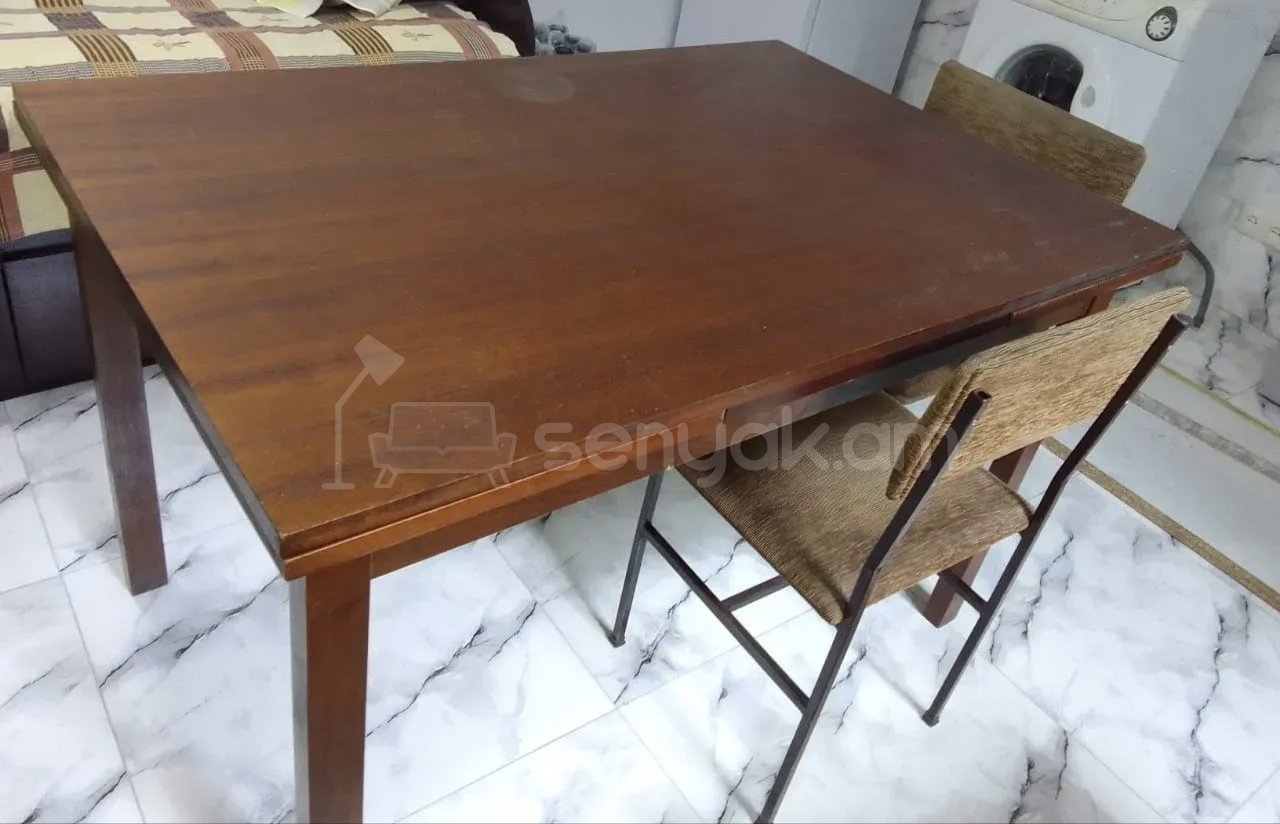 1 Սենյականոց Բնակարան Քարե Շենքում, 40քմ, 1/1 հարկ, Կապիտալ Վերանորոգված, Կահավորված