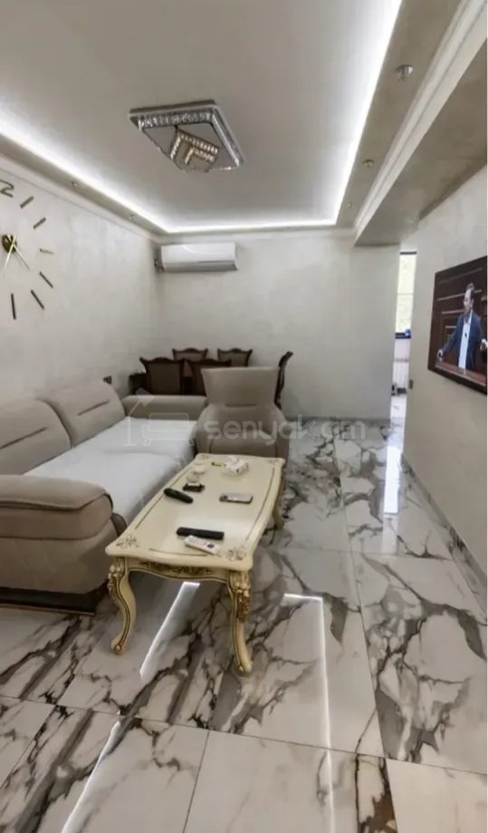 3 Սենյականոց Բնակարան Քարե Շենքում, 70քմ, 3/10 հարկ, Կապիտալ Վերանորոգված, Կահավորված