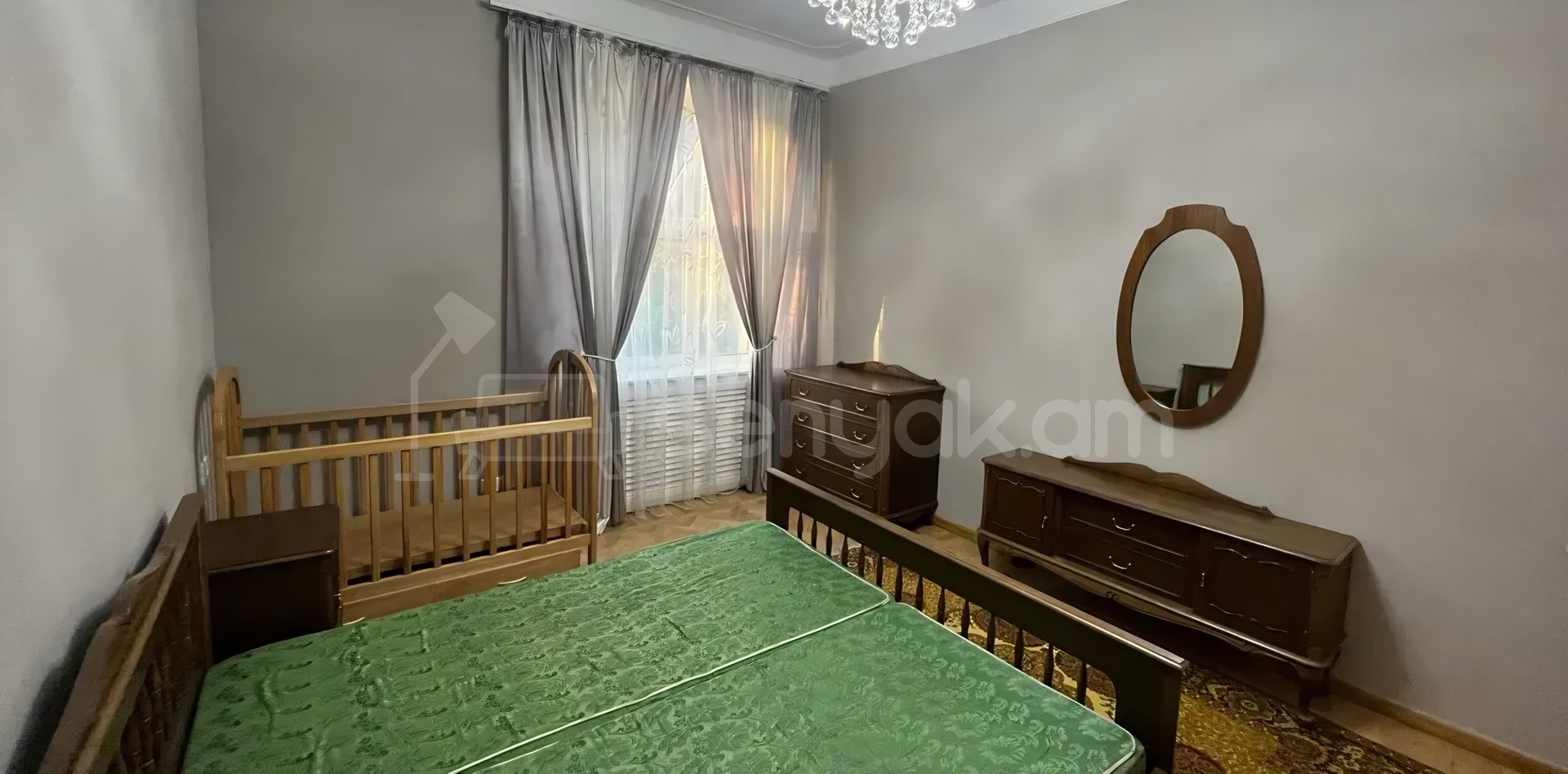 3 Սենյականոց Բնակարան Քարե Շենքում, 82քմ, 2/4 հարկ, Կապիտալ Վերանորոգված, Կահավորված