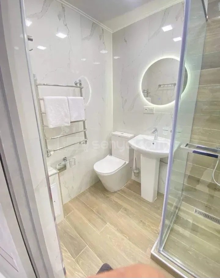 3 Սենյականոց Բնակարան Քարե Շենքում, 50քմ, 1/5 հարկ, Կապիտալ Վերանորոգված, Կահավորված