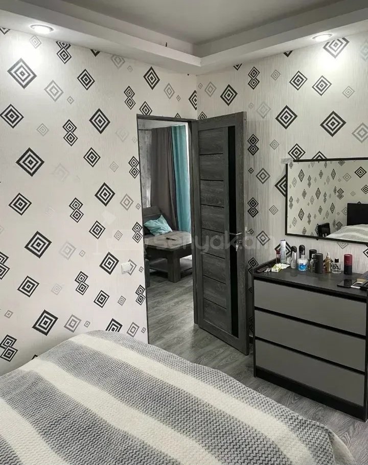 3 Սենյականոց Բնակարան Քարե Շենքում, 50քմ, 4/9 հարկ, Կապիտալ Վերանորոգված, Կահավորված