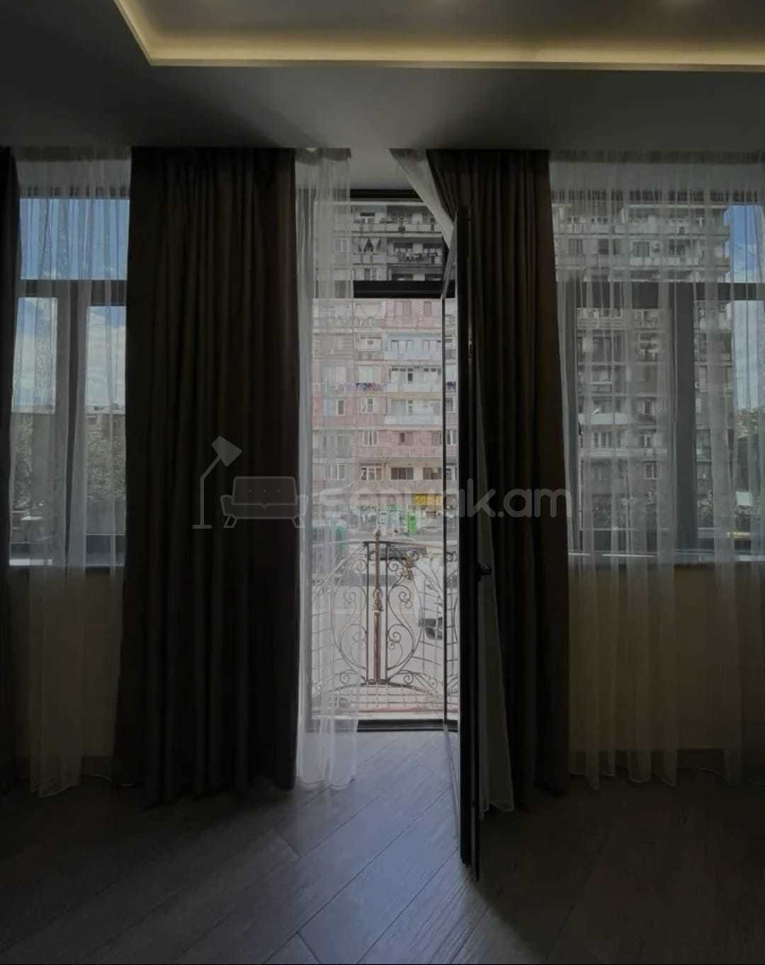 2 Սենյականոց Բնակարան Նորակառույցում, 67քմ, 2/3 հարկ, Դիզայներական Վերանորոգված, Կահավորված, Արևկող