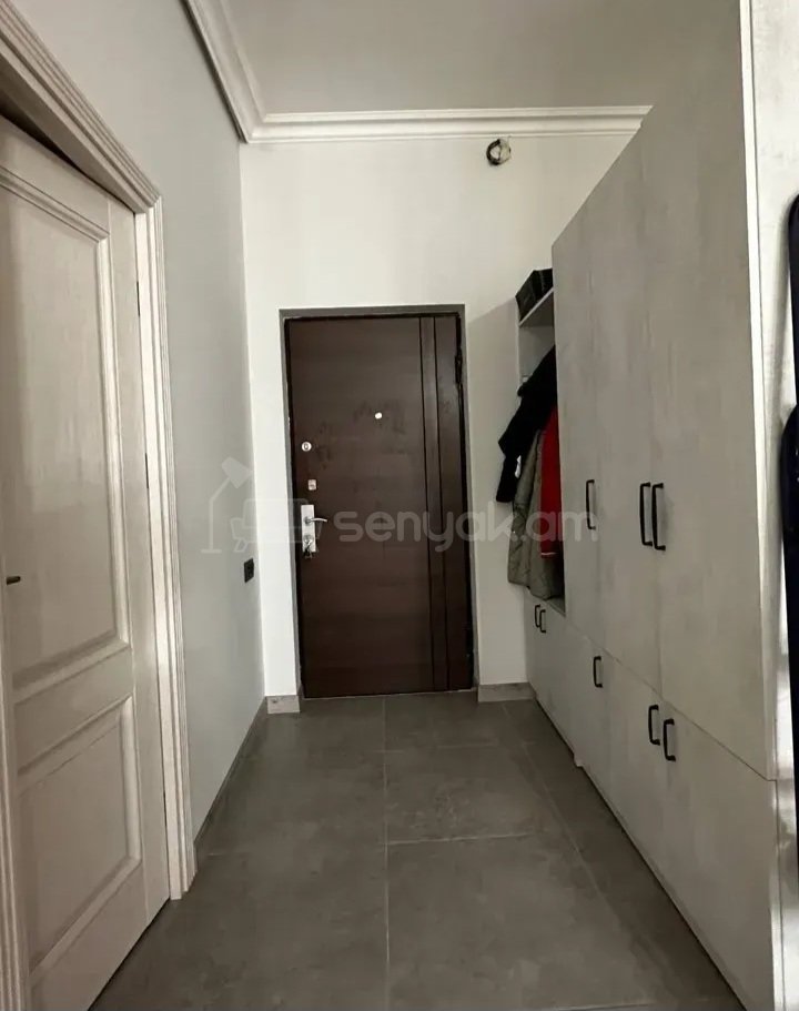 2 Սենյականոց Բնակարան Քարե Շենքում, 63քմ, 4/14 հարկ, Կապիտալ Վերանորոգված, Կահավորված