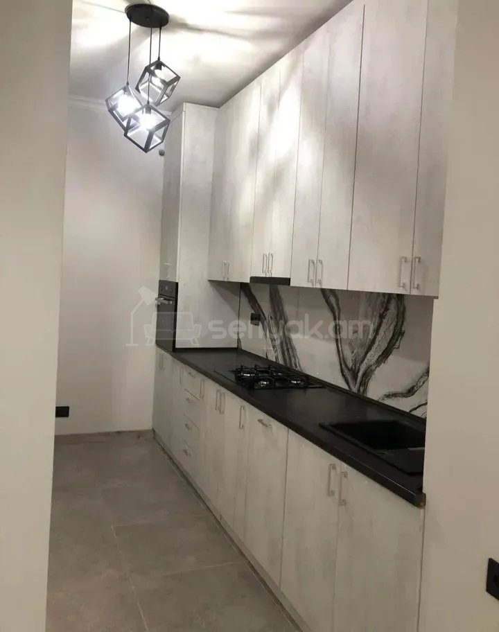 2 Սենյականոց Բնակարան Քարե Շենքում, 63քմ, 4/14 հարկ, Կապիտալ Վերանորոգված, Կահավորված