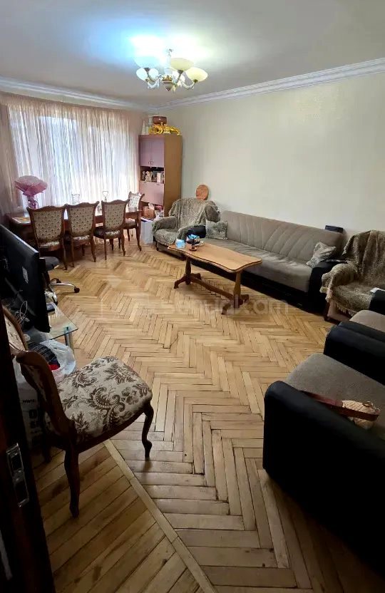 3 Սենյականոց Բնակարան Քարե Շենքում, 77քմ, 3/5 հարկ, Կոսմետիկ Վերանորոգված