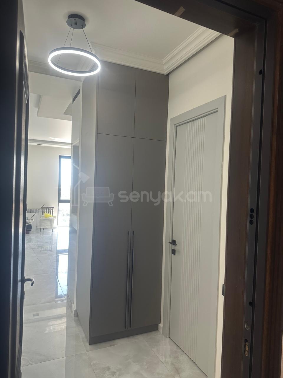 3 Սենյականոց Բնակարան Նորակառույցում, 77քմ, 12/15 հարկ, Կապիտալ Վերանորոգված, Կահավորված, Արևկող