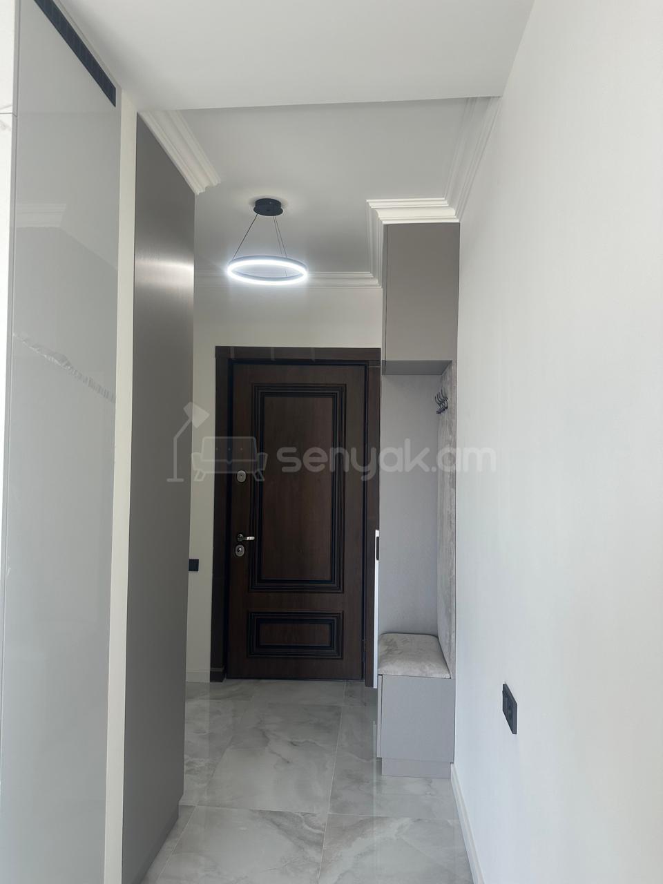 3 Սենյականոց Բնակարան Նորակառույցում, 77քմ, 12/15 հարկ, Կապիտալ Վերանորոգված, Կահավորված, Արևկող