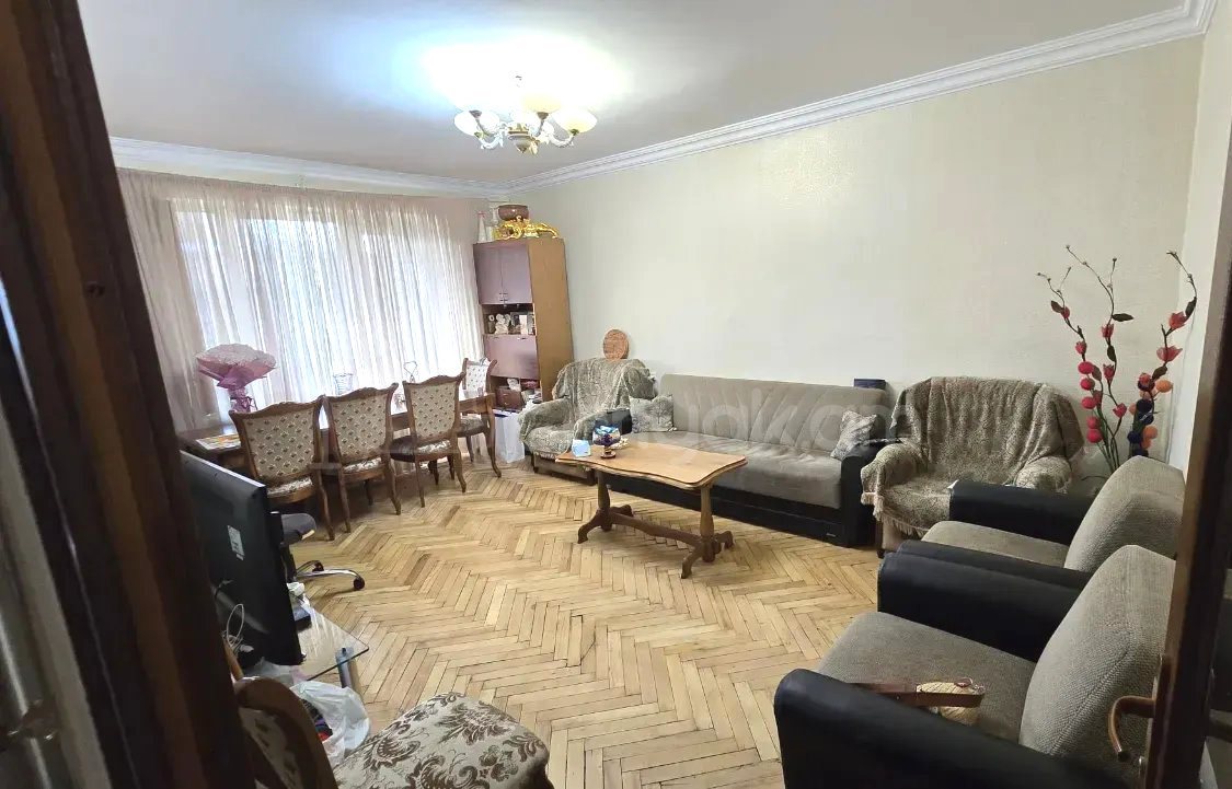 3 Սենյականոց Բնակարան Քարե Շենքում, 77քմ, 3/5 հարկ, Կոսմետիկ Վերանորոգված