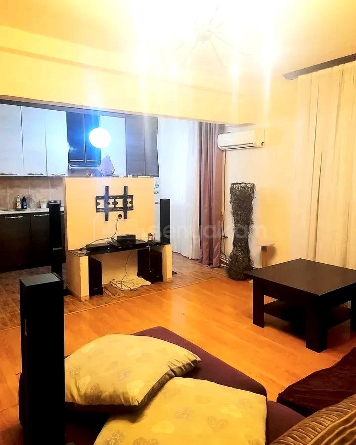 3 Սենյականոց Բնակարան, 72քմ, 1/13 հարկ, Կոսմետիկ Վերանորոգված