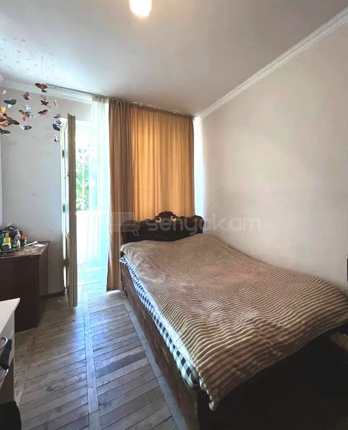 3 Սենյականոց Բնակարան Քարե Շենքում, 75քմ, 1/5 հարկ, Կոսմետիկ Վերանորոգված