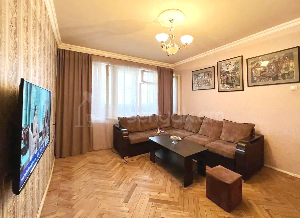 3 Սենյականոց Բնակարան Քարե Շենքում, 75քմ, 1/5 հարկ, Կոսմետիկ Վերանորոգված