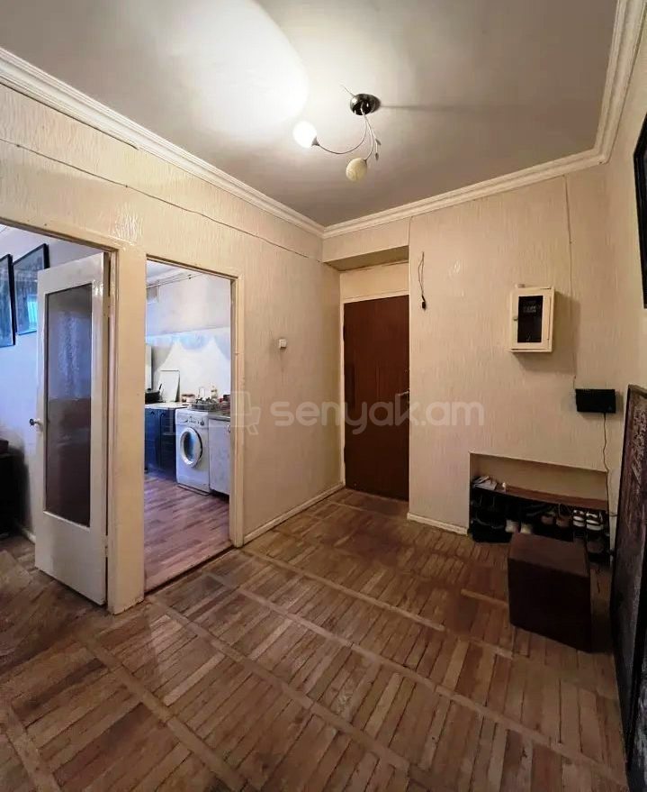 3 Սենյականոց Բնակարան Քարե Շենքում, 75քմ, 1/5 հարկ, Կոսմետիկ Վերանորոգված
