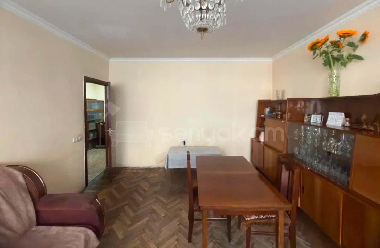 2 Սենյականոց Բնակարան Քարե Շենքում, 73քմ, 5/7 հարկ, Կոսմետիկ Վերանորոգված
