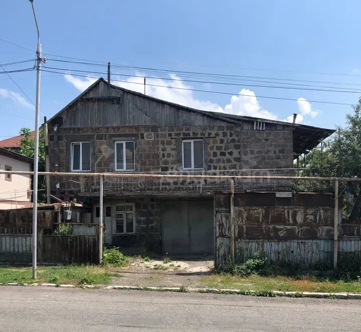 5 Սենյականոց Սեփական Տուն, 320քմ, Կոսմետիկ Վերանորոգված, Ավտոտնակով