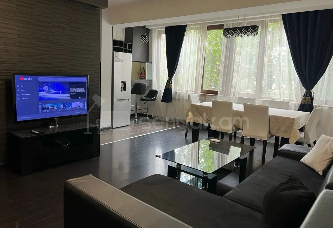 2 Սենյականոց Բնակարան Քարե Շենքում, 70քմ, 2/5 հարկ, Կապիտալ Վերանորոգված, Կահավորված