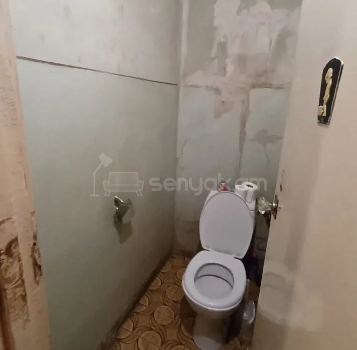 3 Սենյականոց Բնակարան, 80քմ, 8/9 հարկ, Պետական Վիճակում