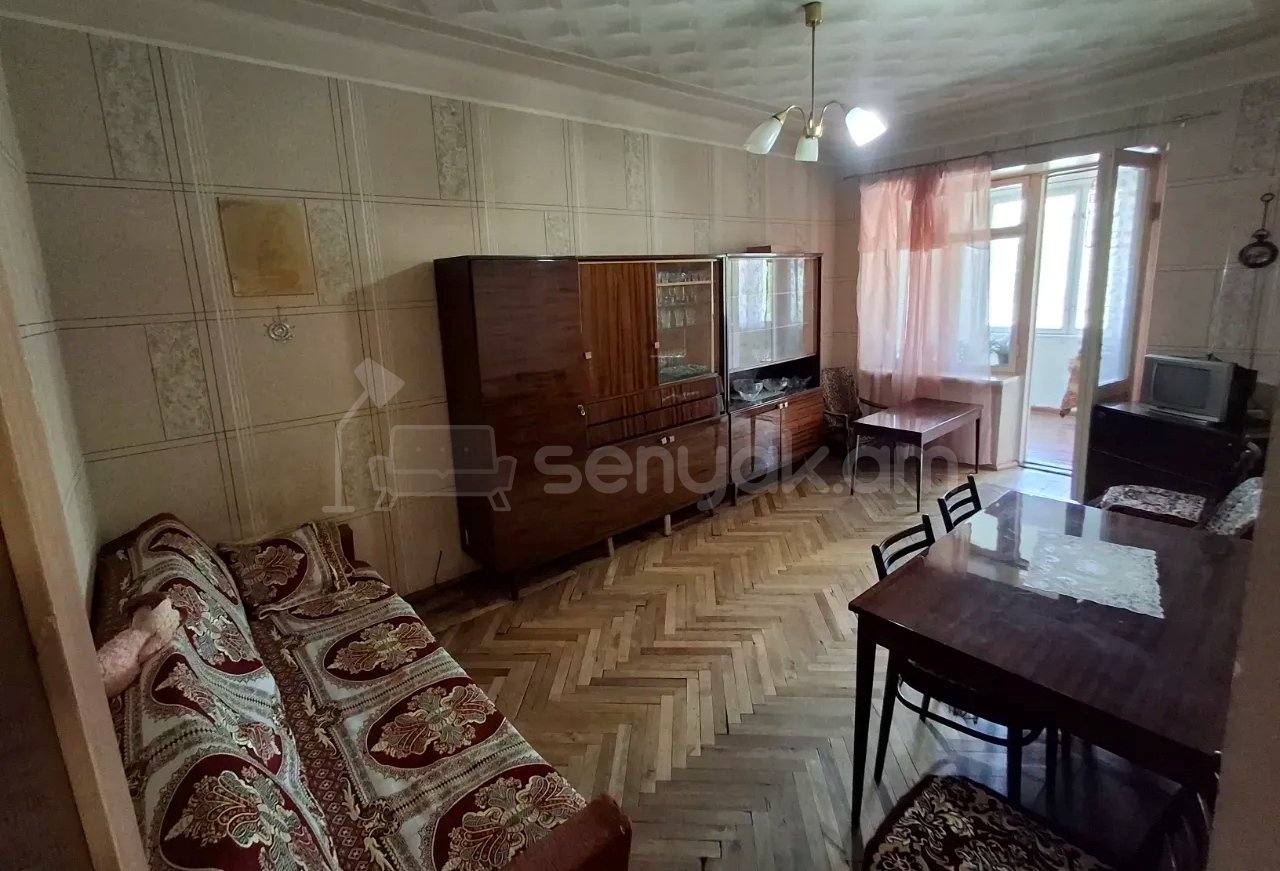 2 Սենյականոց Բնակարան Քարե Շենքում, 60քմ, 4/6 հարկ, Պետական Վիճակում