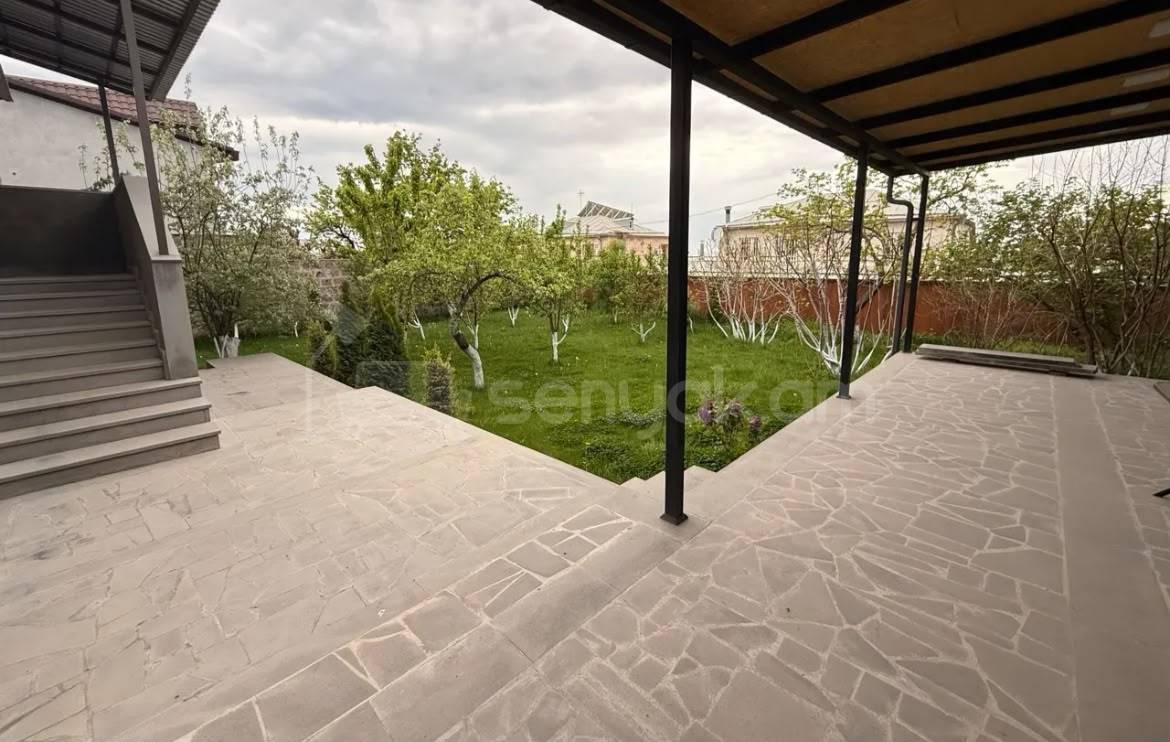 2 Սենյականոց Սեփական Տուն, 70քմ, Կապիտալ Վերանորոգված, Կահավորված, Ավտոտնակով