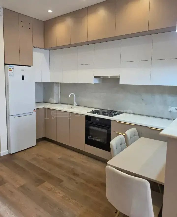 2 Սենյականոց Բնակարան Նորակառույցում, 60քմ, 10/18 հարկ, Դիզայներական Վերանորոգված, Կահավորված