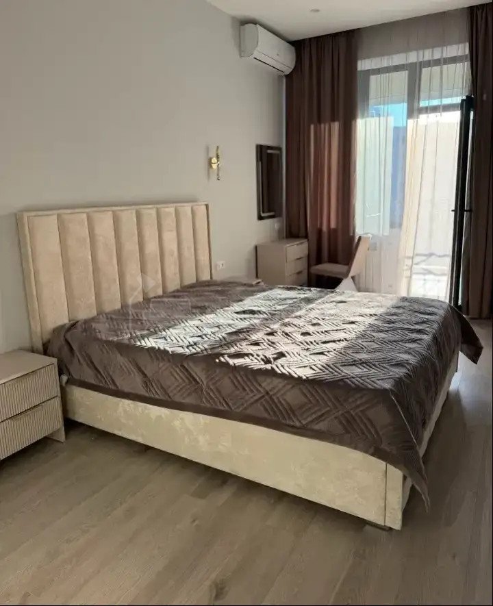3 Սենյականոց Բնակարան Նորակառույցում, 100քմ, 9/12 հարկ, Դիզայներական Վերանորոգված, Կահավորված
