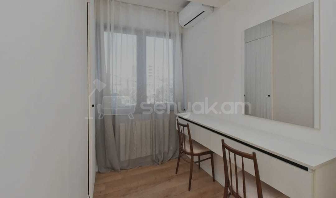 3 Սենյականոց Բնակարան Քարե Շենքում, 88քմ, 3/9 հարկ, Դիզայներական Վերանորոգված, Կահավորված