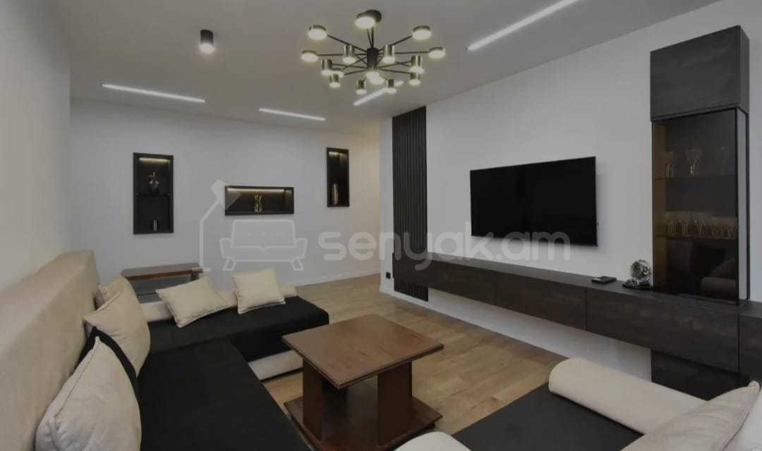 3 Սենյականոց Բնակարան Քարե Շենքում, 88քմ, 3/9 հարկ, Դիզայներական Վերանորոգված, Կահավորված