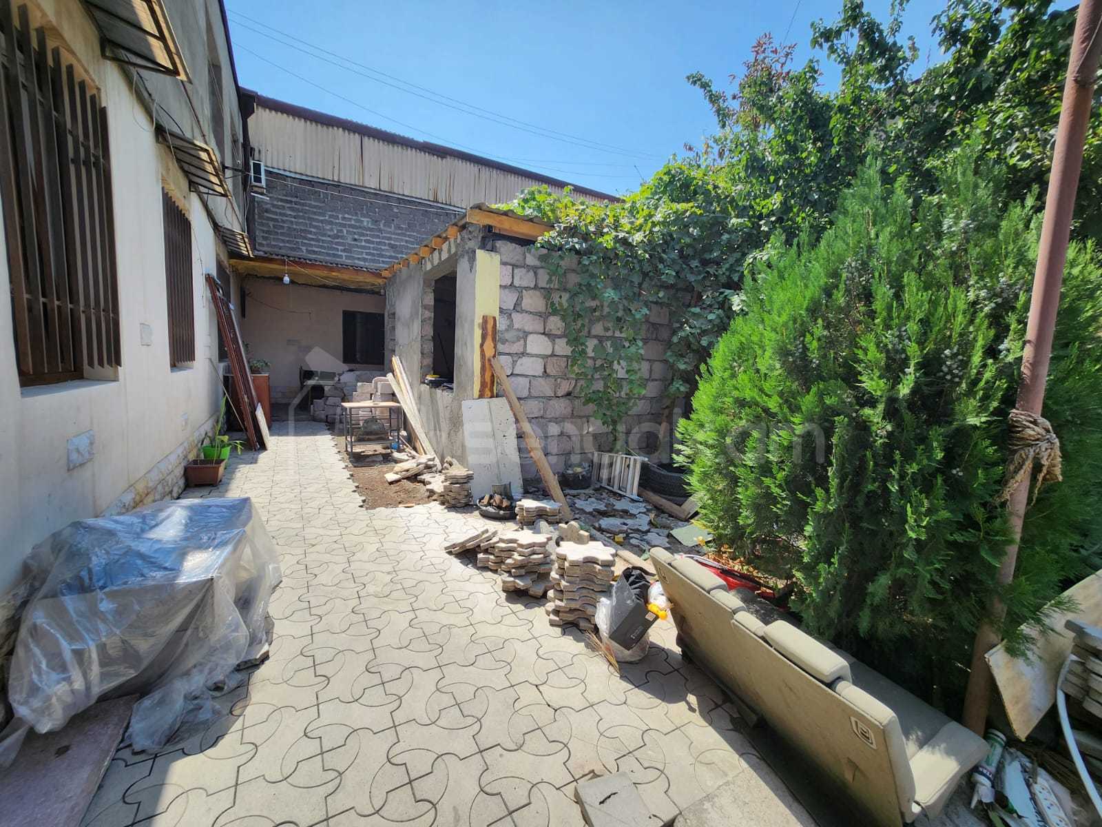 4 Սենյականոց Սեփական Տուն, 120քմ, Նորմալ Վիճակում