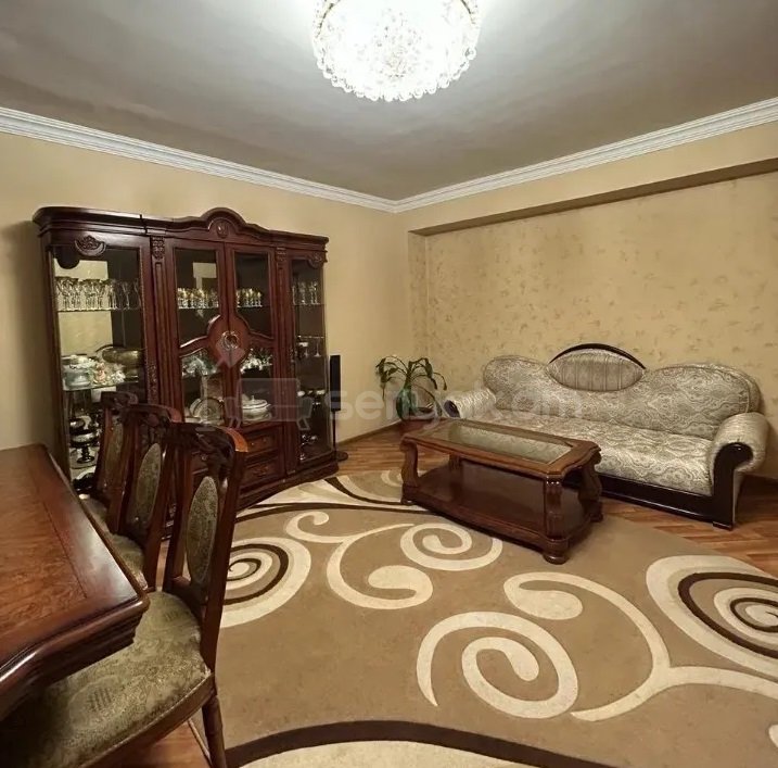 4 Սենյականոց Բնակարան, 90քմ, 1/9 հարկ, Կապիտալ Վերանորոգված