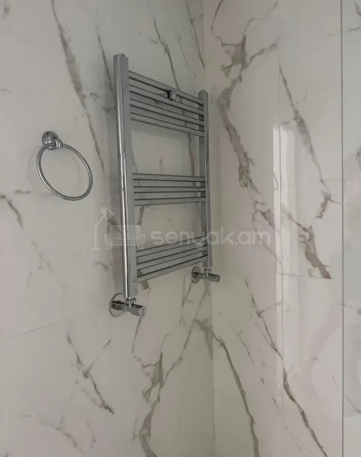 3 Սենյականոց Բնակարան Քարե Շենքում, 80քմ, 4/5 հարկ, Կապիտալ Վերանորոգված, Կահավորված