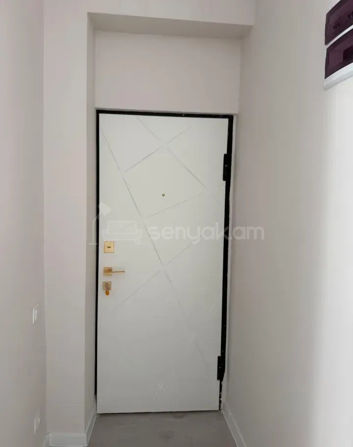 3 Սենյականոց Բնակարան Քարե Շենքում, 80քմ, 4/5 հարկ, Կապիտալ Վերանորոգված, Կահավորված