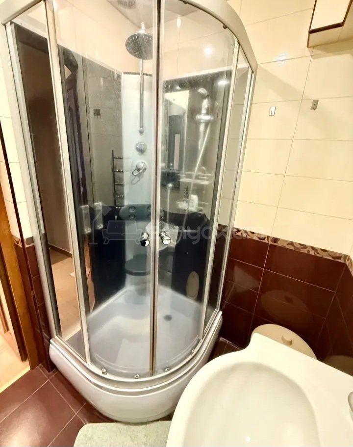 2 Սենյականոց Բնակարան Քարե Շենքում, 60քմ, 5/9 հարկ, Կապիտալ Վերանորոգված, Կահավորված