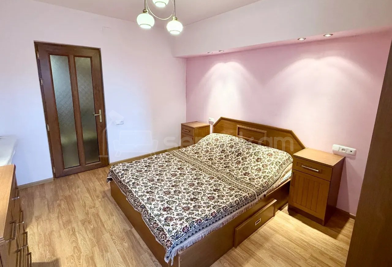 2 Սենյականոց Բնակարան Քարե Շենքում, 60քմ, 5/9 հարկ, Կապիտալ Վերանորոգված, Կահավորված