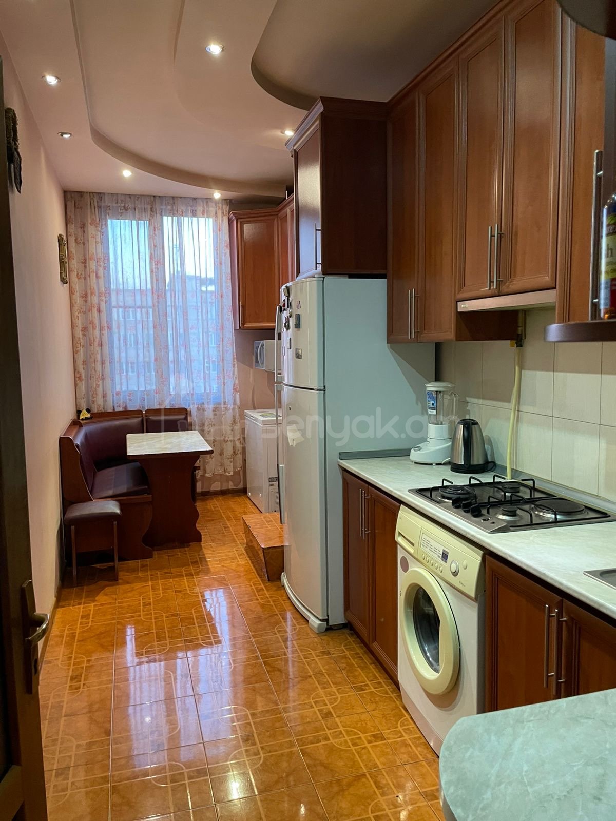 4 Սենյականոց Բնակարան, 95քմ, 10/10 հարկ, Կապիտալ Վերանորոգված