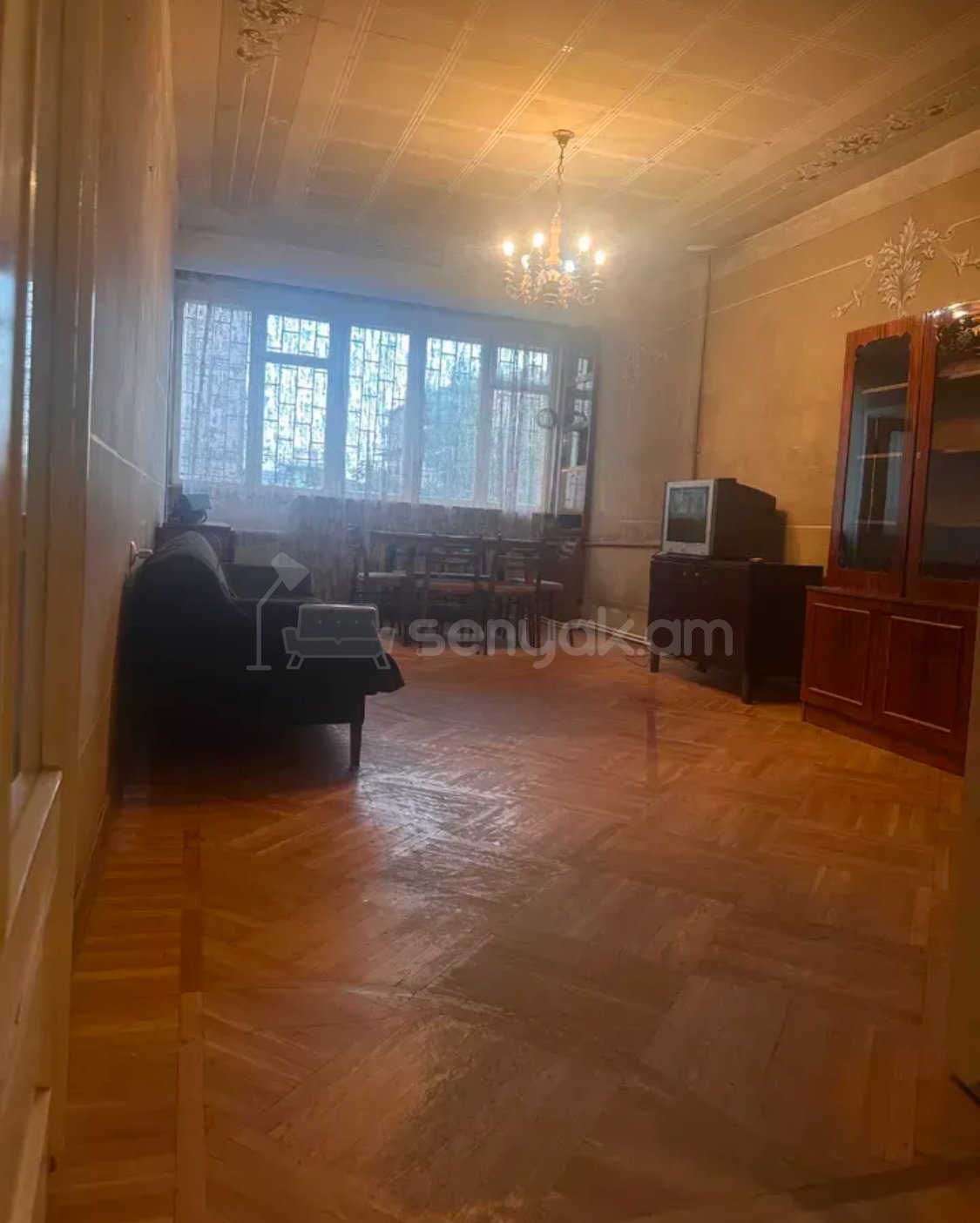 3 Սենյականոց Բնակարան Քարե Շենքում, 78քմ, 1/5 հարկ, Պետական Վիճակում, Կահավորված