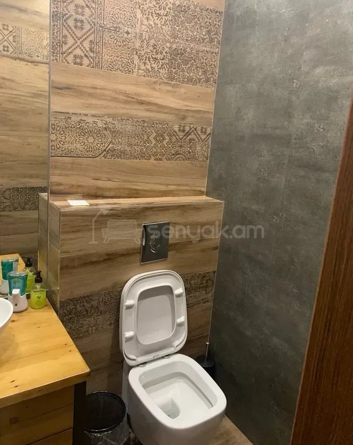 4 Սենյականոց Բնակարան Նորակառույցում, 143քմ, 11/12 հարկ, Կապիտալ Վերանորոգված