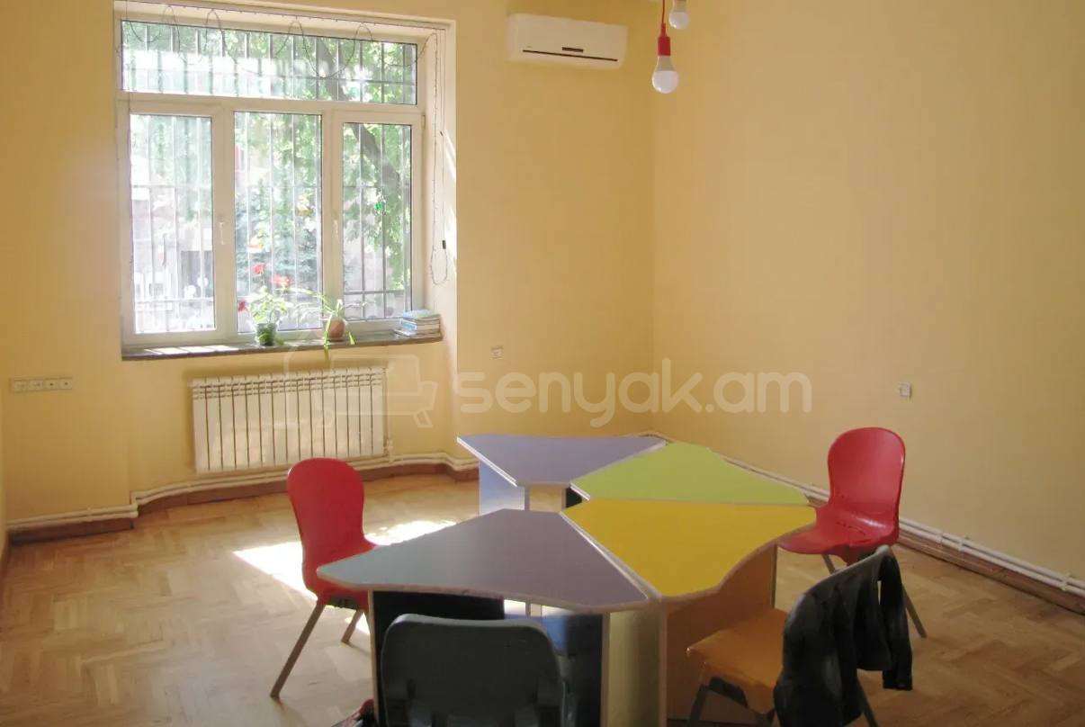 Օֆիսային Տարածք, 90քմ, Կապիտալ Վերանորոգված