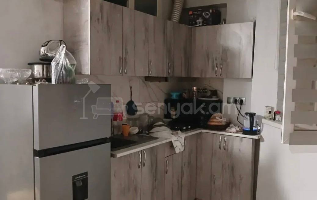 2 Սենյականոց Բնակարան Քարե Շենքում, 45քմ, 5/7 հարկ, Նորմալ Վիճակում