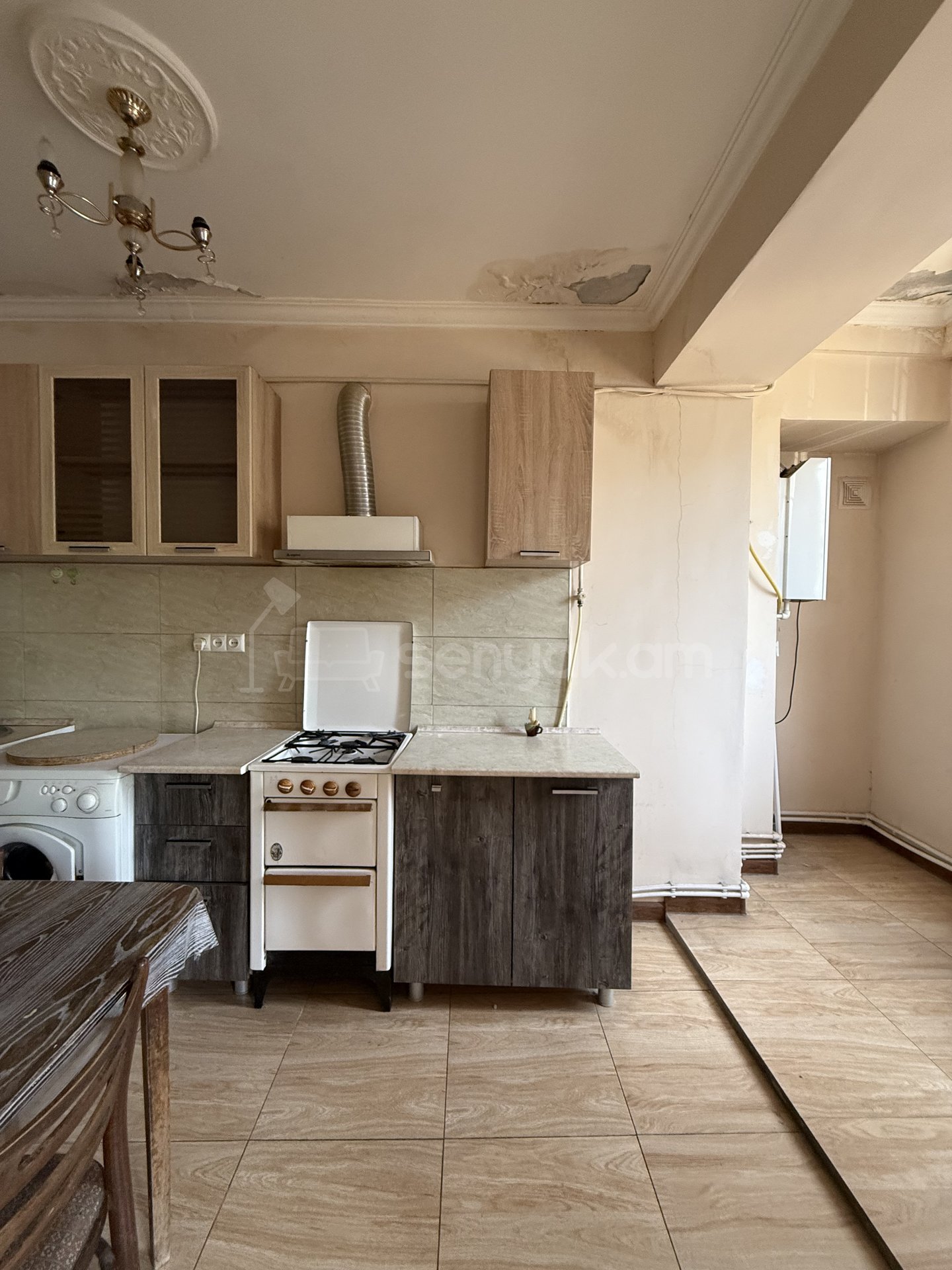 1 Սենյականոց Բնակարան, 44քմ, 1/9 հարկ, Նորմալ Վիճակում