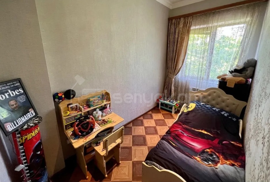 3 Սենյականոց Բնակարան Քարե Շենքում, 70քմ, 3/4 հարկ, Կապիտալ Վերանորոգված