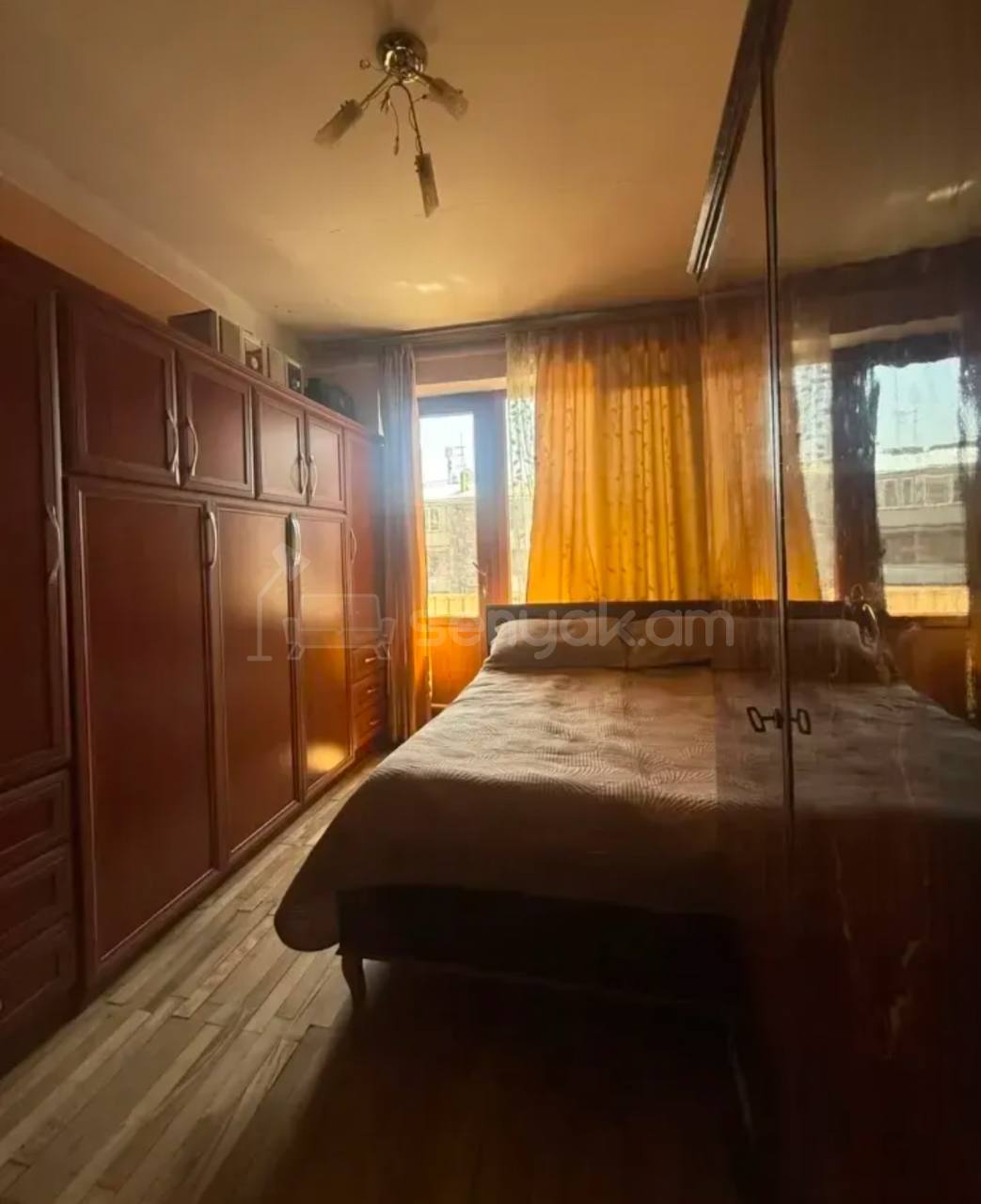 3 Սենյականոց Բնակարան Քարե Շենքում, 75քմ, 3/5 հարկ, Կոսմետիկ Վերանորոգված