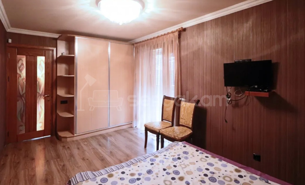 2 Սենյականոց Բնակարան Քարե Շենքում, 85քմ, 3/5 հարկ, Կապիտալ Վերանորոգված