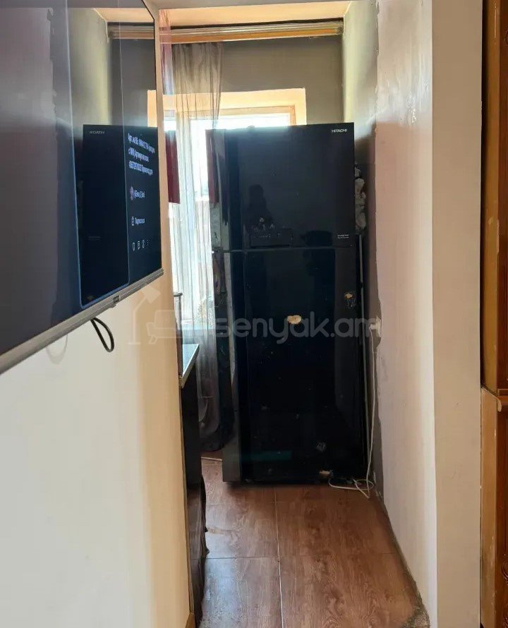 2 Սենյականոց Բնակարան Քարե Շենքում, 52քմ, 4/4 հարկ, Նորմալ Վիճակում